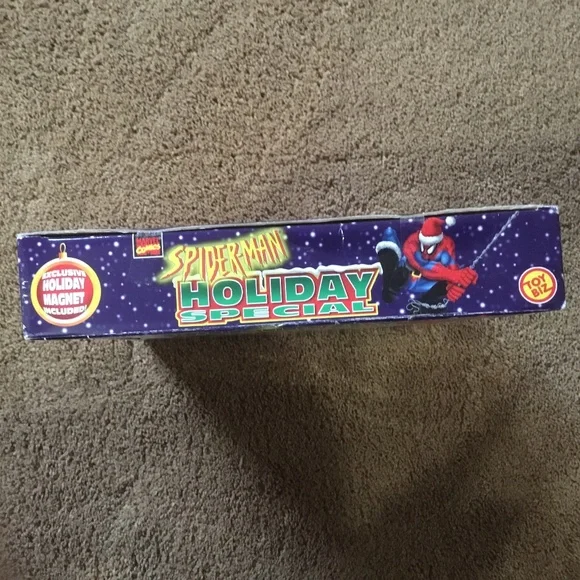 Spider-Man & Mary Jane Holiday Special Limited Edition 1 of 35,000 with Magnet - Picture 15 of 16